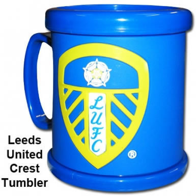 This official Leeds United tumbler is made from a durable plastic and